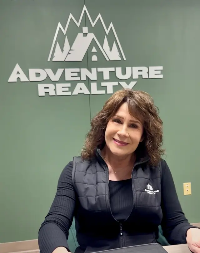 Laurie Wells, Realtor — photo from the business 4
