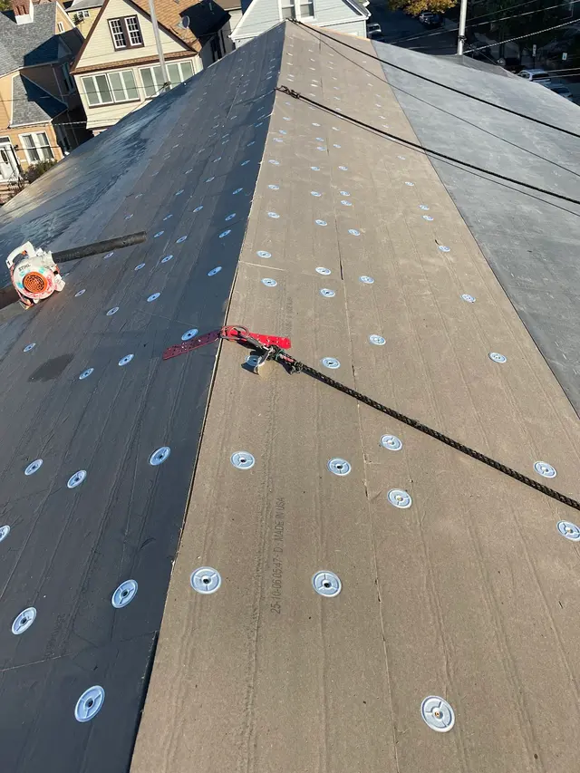 Everstand Roofing & Gutters — photo from the business 3