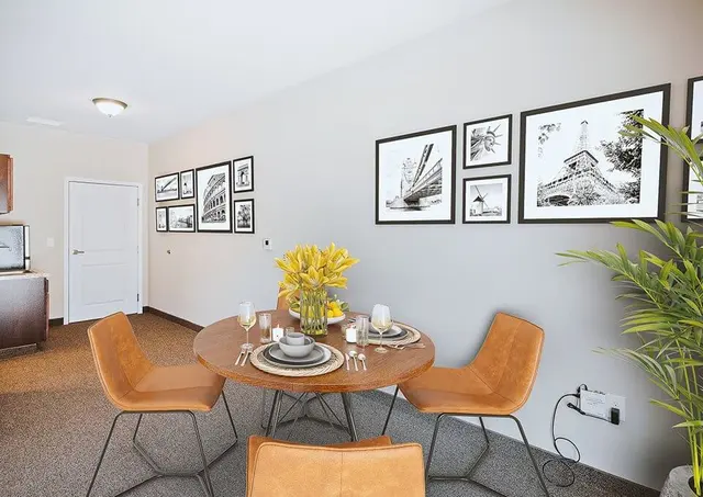 Hampton Manor — photo from the business 12