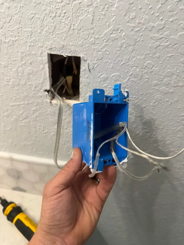 Honest Hanks Electrician — photo from the business 7