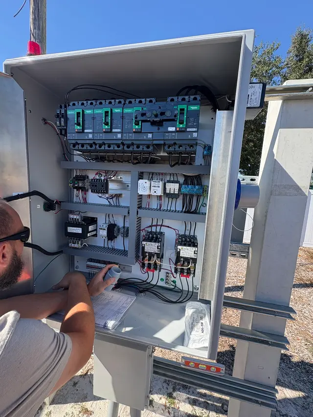 Honest Hanks Electrician — photo from the business 11