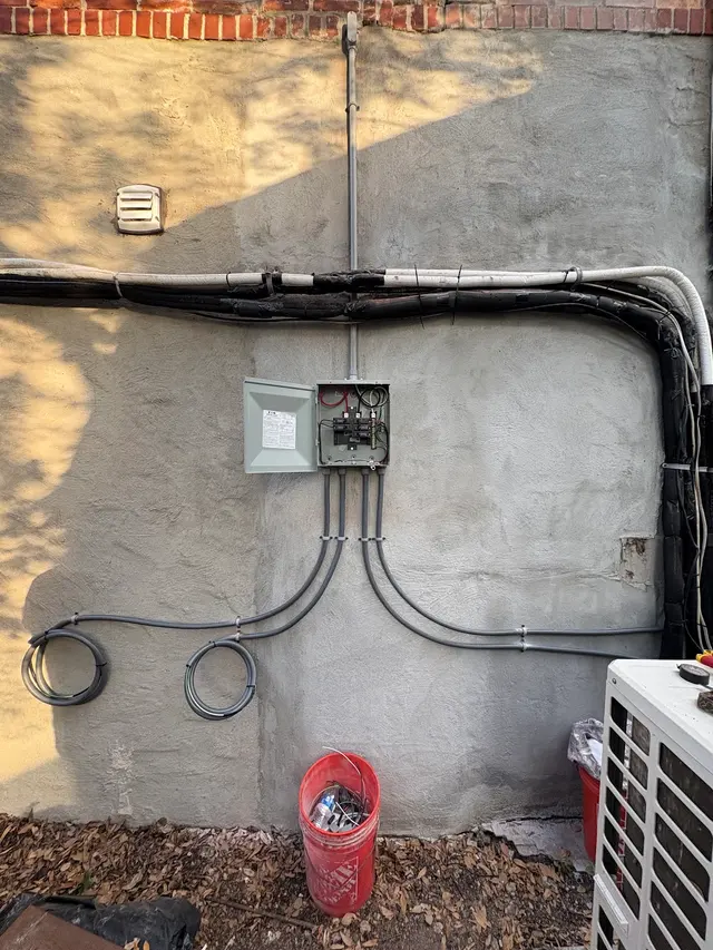 Honest Hanks Electrician — photo from the business 12