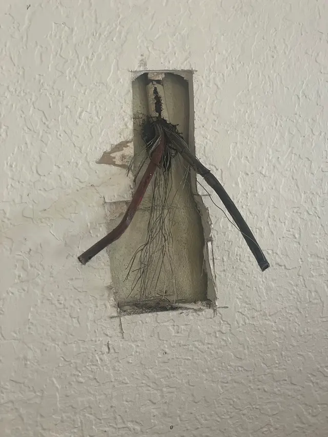 Honest Hanks Electrician — customer photo 10