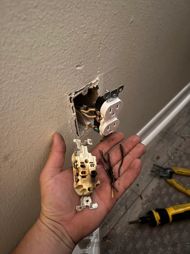 Honest Hanks Electrician — photo from the business 8