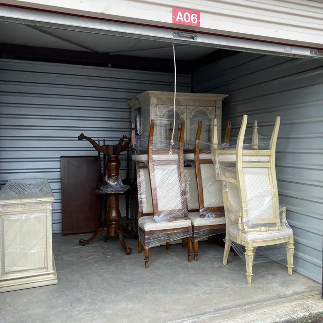 Hoover Delivery Service And Storage — photo from the business 1