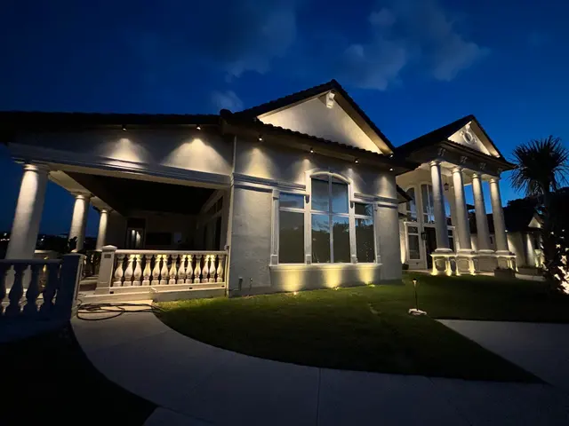 Glo Geeks Landscape Lighting Installation — photo from the business 7