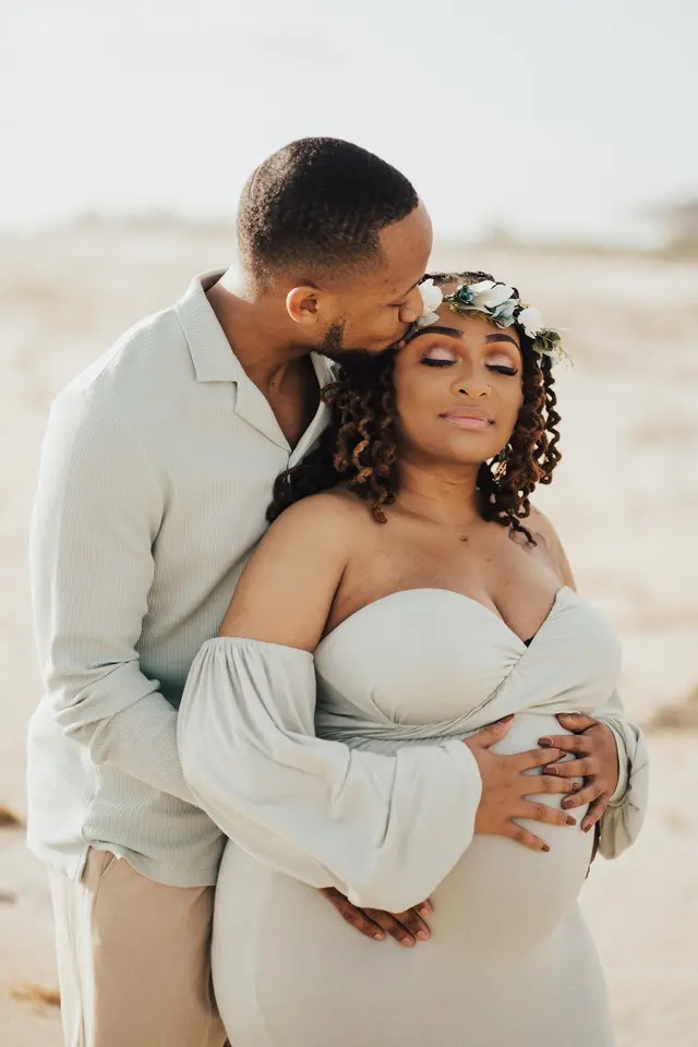 Pompy Portraits Studios: Boudoir & Maternity — photo from the business 12