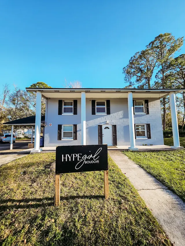Hype Girl Boudoir — photo from the business 5