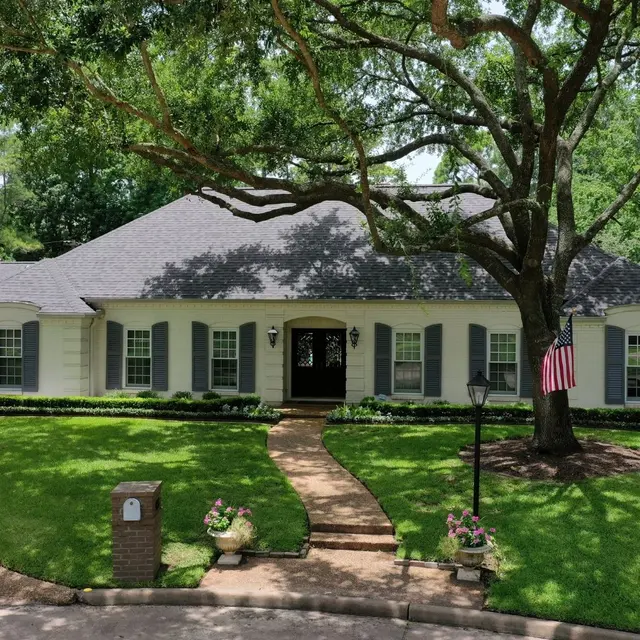 Amstill Roofing — photo from the business 10