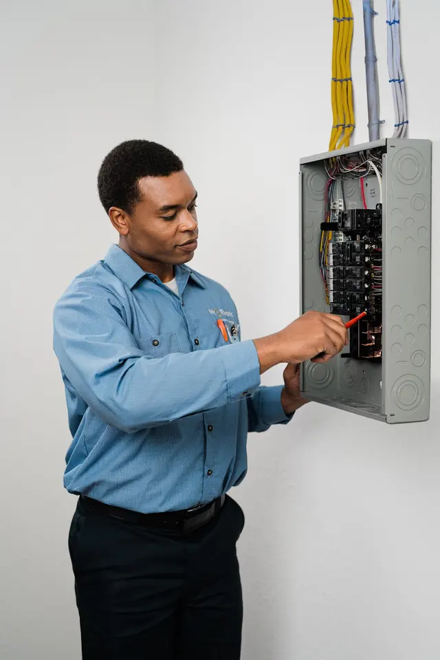 Mr. Electric of Tampa Bay — photo from the business 3