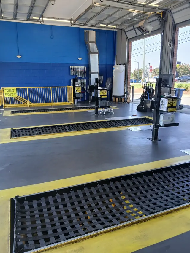 Express Oil Change & Tire Engineers — customer photo 3