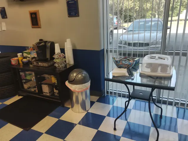 Compton's Automotive — photo from the business 7