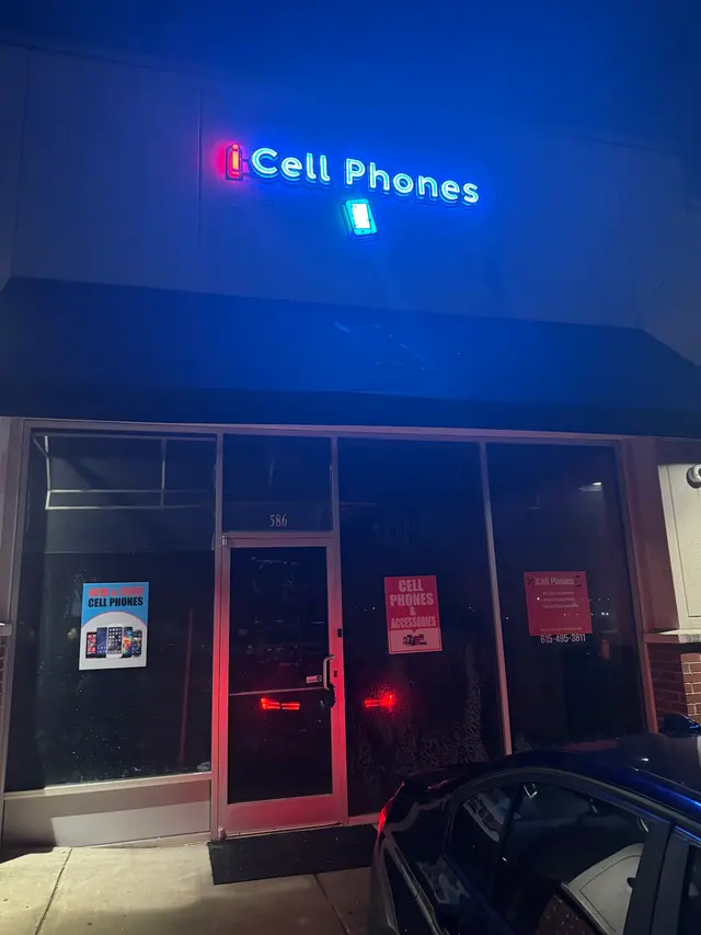 iCellPhones / Fix - Buy - Sell — photo from the business 9