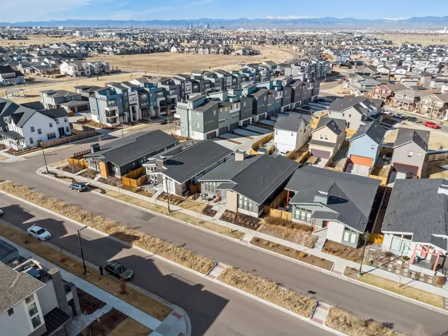 Wisdom Real Estate — photo from the business 8