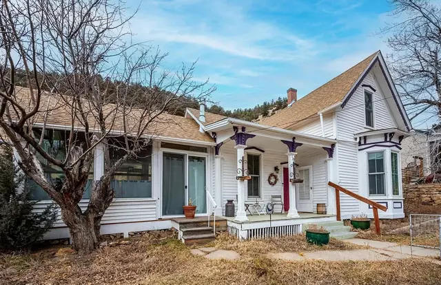 Jade Real Estate- Lauren Wilson — photo from the business 12
