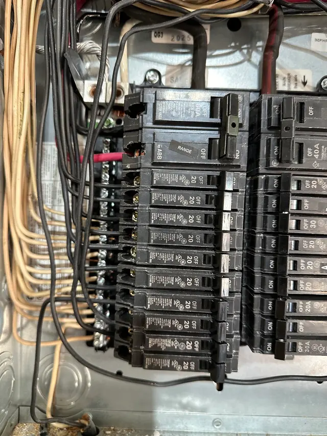 Groves Electric Inc. — customer photo 3