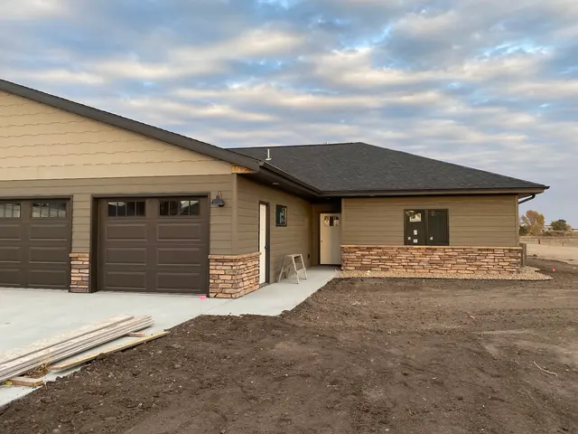 Deanna Hetland: Ace Realty — customer photo 1
