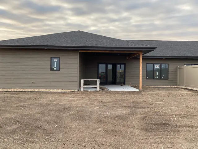Deanna Hetland: Ace Realty — customer photo 9