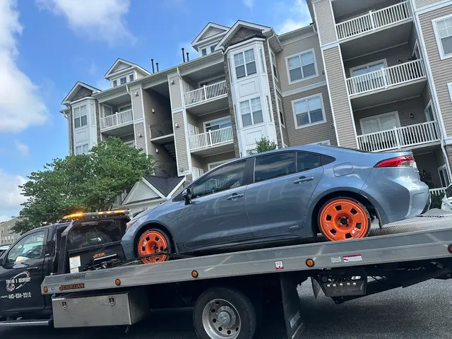 Abbasi Towing & Recovery — photo from the business 7