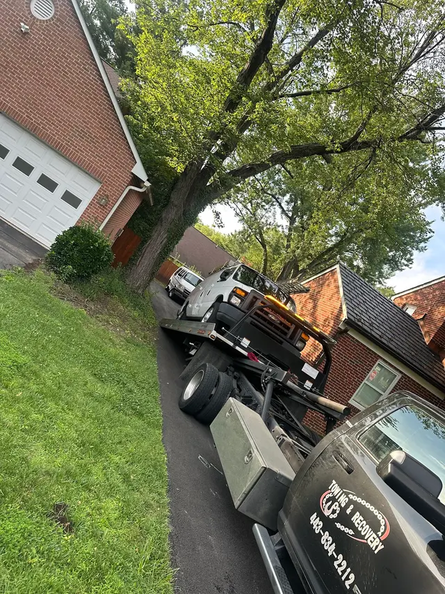 Abbasi Towing & Recovery — photo from the business 10