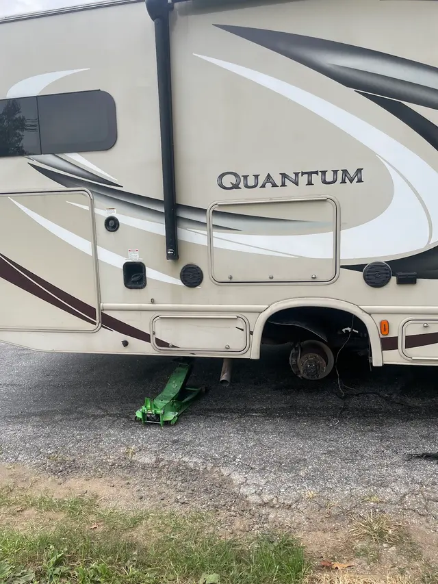 Road Dog Emergency roadside assistance LLC — photo from the business 10