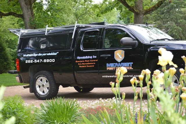 Midwest Pest Control — photo from the business 2