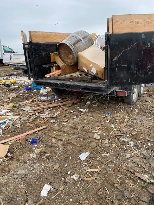Hunts Hauling & Junk Removal LLC — photo from the business 10