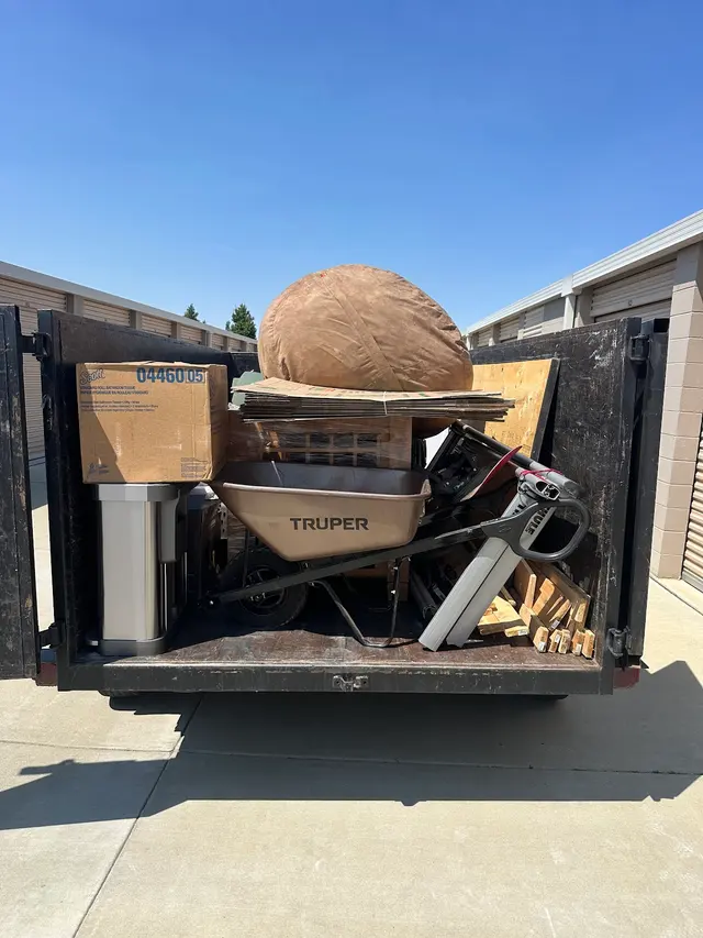 Golden State Junk Removal — photo from the business 12