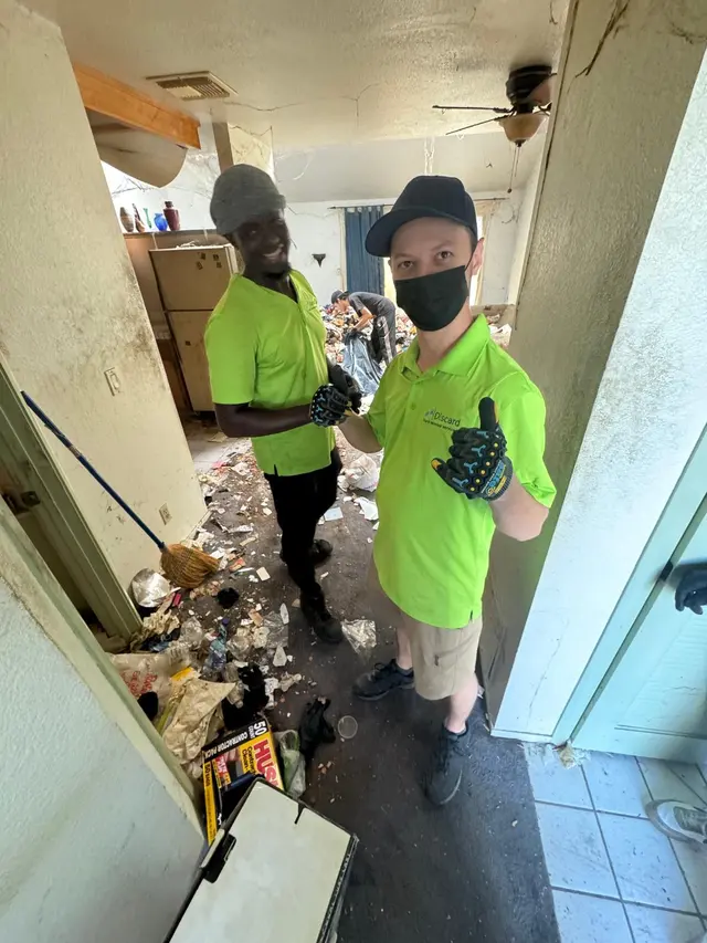 DISCARD JUNK REMOVAL — photo from the business 4