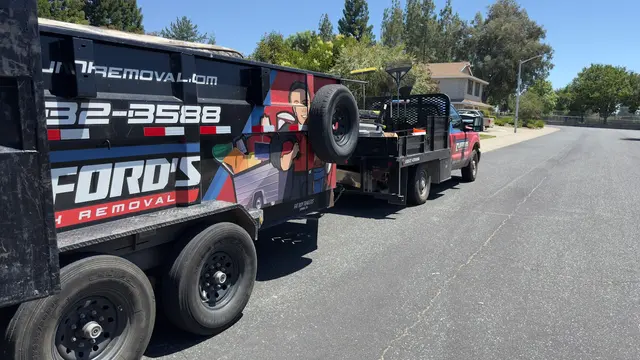 Clifford's Junk Removal — photo from the business 8