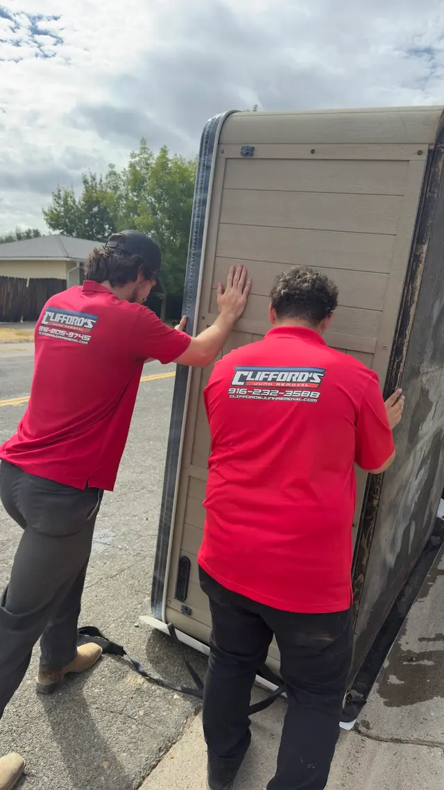 Clifford's Junk Removal — photo from the business 11