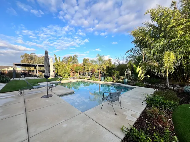 Cruz Landscaping Services Inc — customer photo 11
