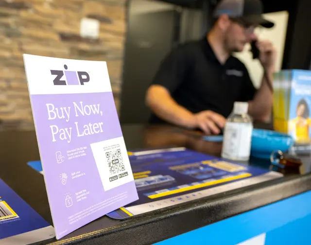 Auto Glass Now — photo from the business 11