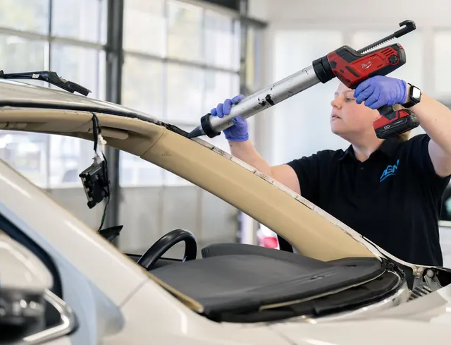 Auto Glass Now — photo from the business 9