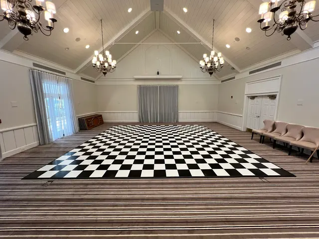Extraordinary Entertainment, Inc — photo from the business 8