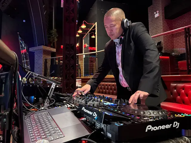 Extraordinary Entertainment, Inc — photo from the business 10