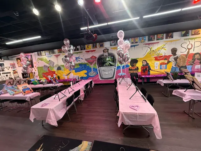 Paint Sip Socialize — photo from the business 12