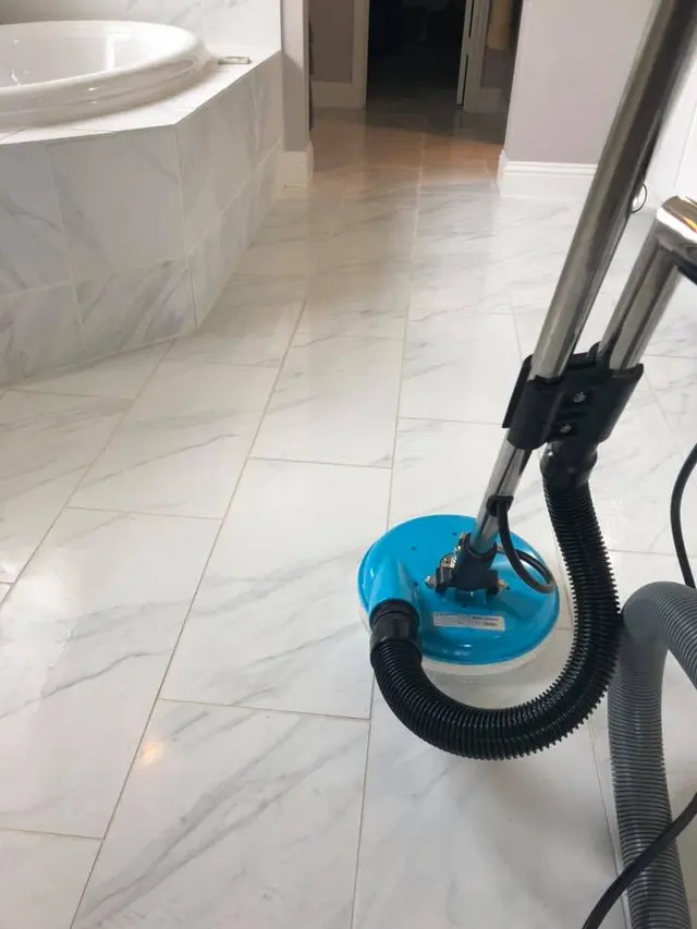 Lloyd Carpet Cleaning — photo from the business 11