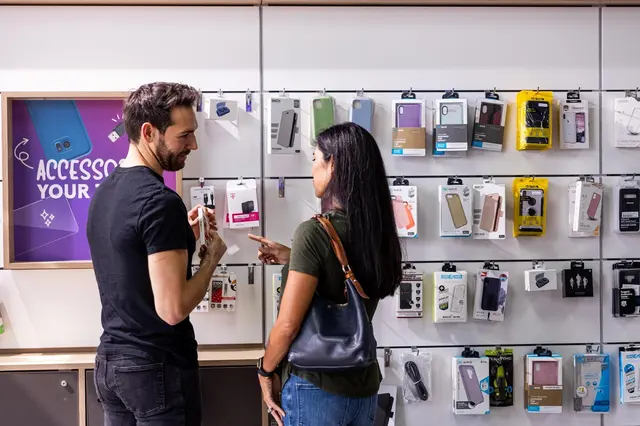 uBreakiFix - Phone and Computer Repair — photo from the business 7