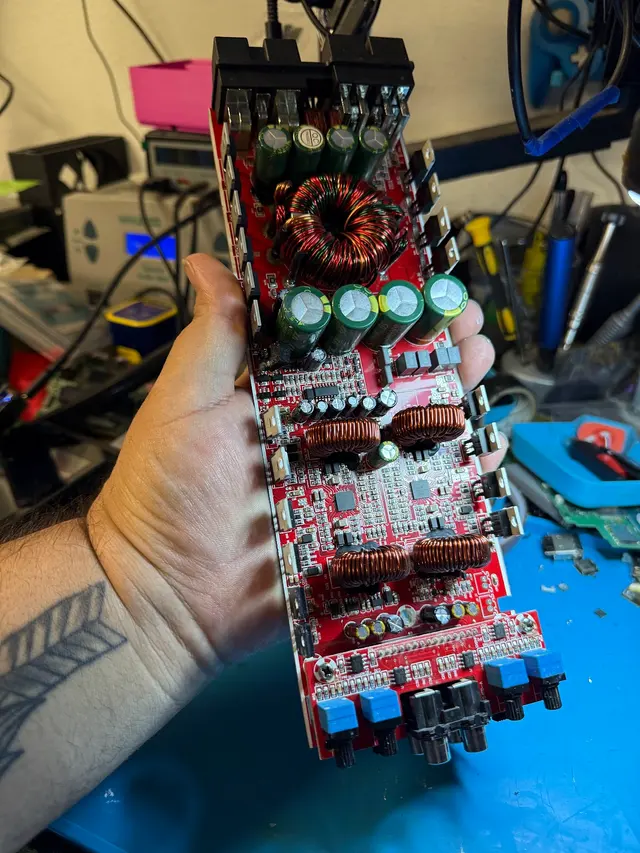 Good Geeks (Game Console & Phone Repair) — photo from the business 5