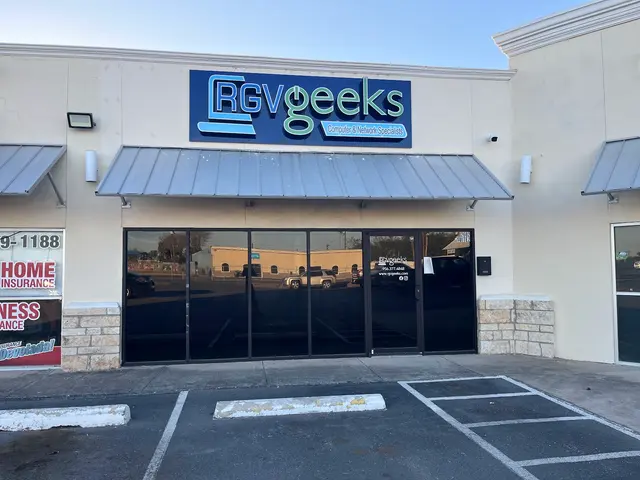 RGV Geeks — photo from the business 7