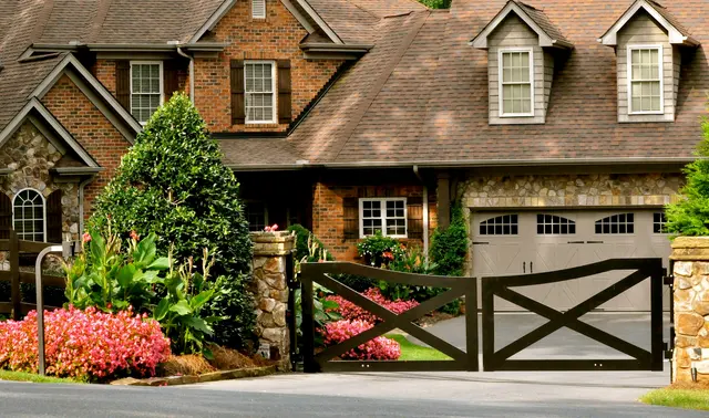 Champion Fence Builders Inc. — photo from the business 7