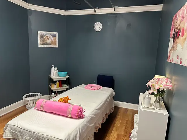 Rose Spa Massage E-3783 — photo from the business 2