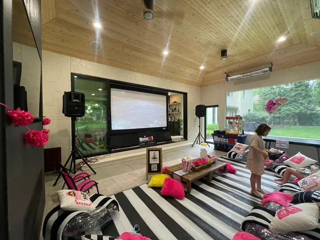 Movies 2 U — photo from the business 11