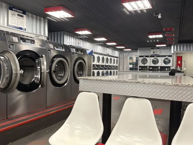 O-Town Coin Laundry - 24th Street — customer photo 3