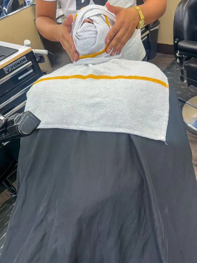 Vivid Barber Studio — photo from the business 3