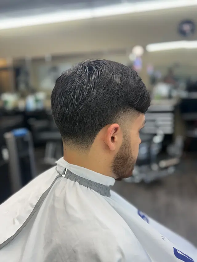 Vivid Barber Studio — photo from the business 6
