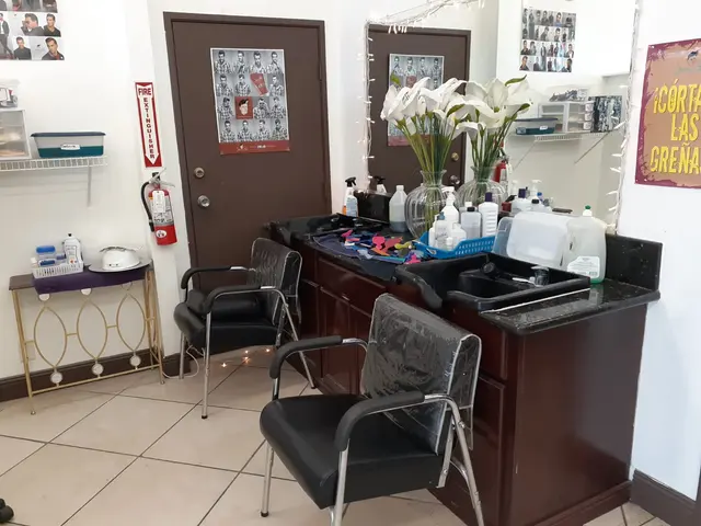Valerie's Beauty Salon — photo from the business 7