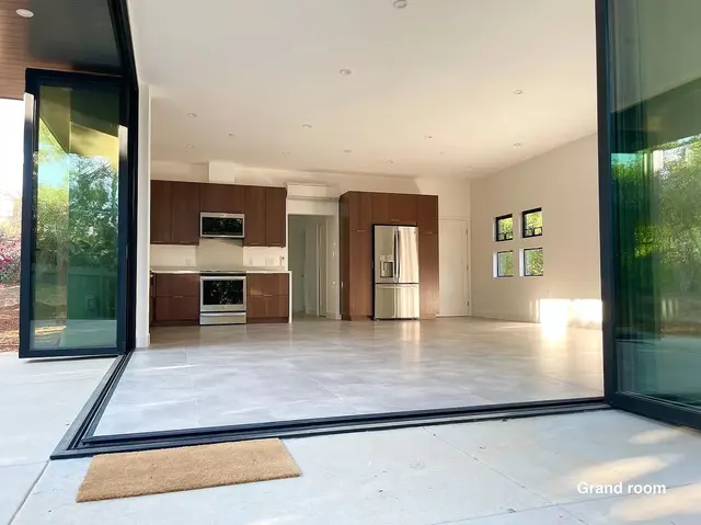 SolHome — photo from the business 7