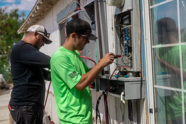 Option One Solar — photo from the business 10